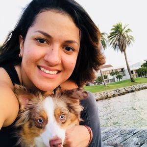 Meet your Posher, Elizabeth